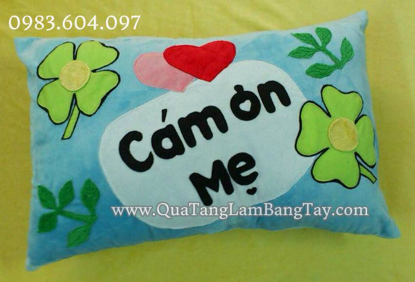 gối handmade tặng mẹ